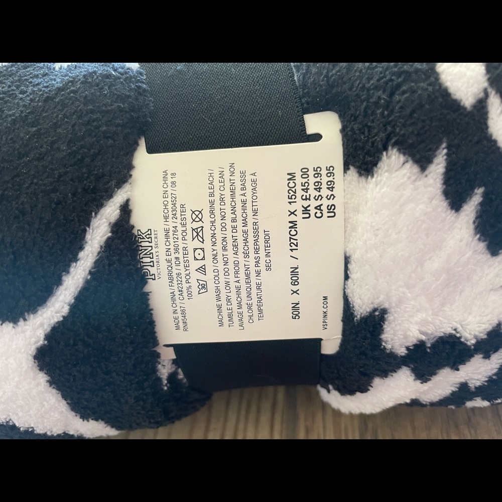 Pink Victoria Secret Blanket - Picture 3 of 4